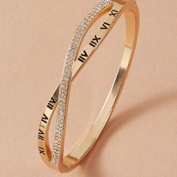Roman Numeral Bracelet - Picture 1 of 3